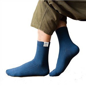 Costura de etiquetas de meias sólidas